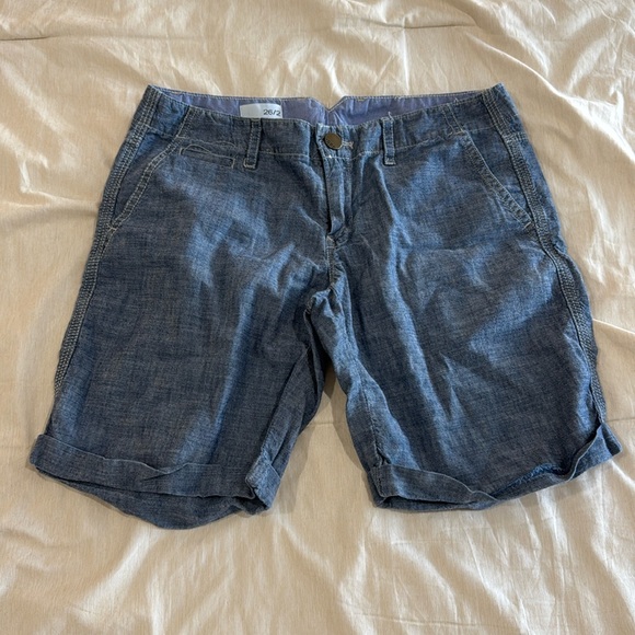 GAP Blue Linen Midi Shorts • Size 26 • Breezy & Tailored - Picture 1 of 2